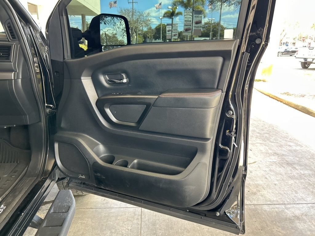 Used 2021 Nissan Titan PRO-4X w/ Pro-4x Convenience Package AWD/4WD image 29