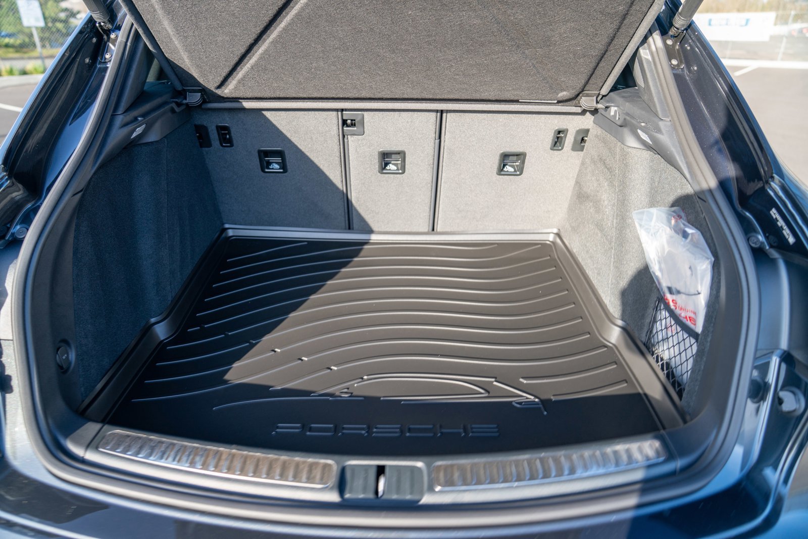 New 2026 Porsche Macan AWD/4WD image 28