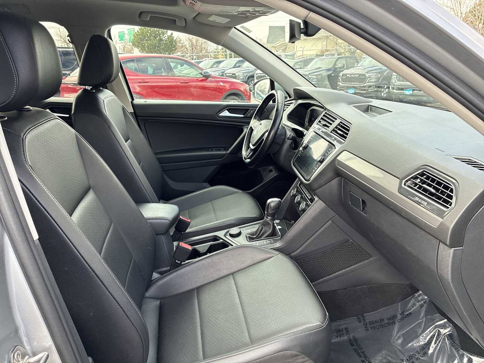 Used 2019 Volkswagen Tiguan SEL AWD/4WD image 26
