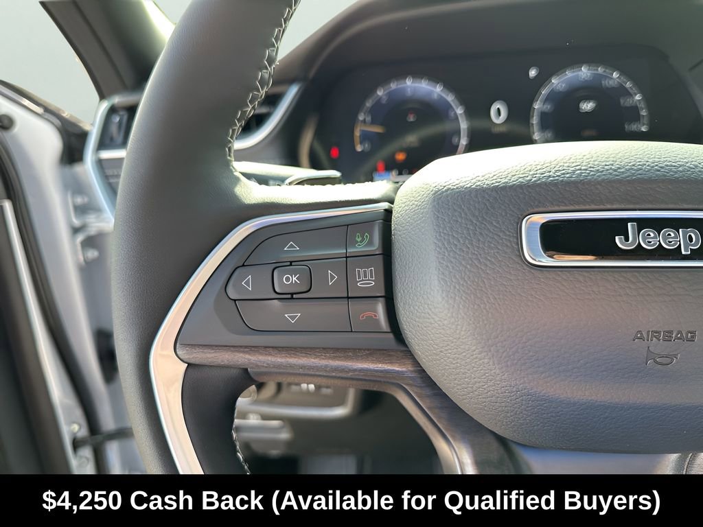 New 2025 Jeep Grand Cherokee Limited AWD/4WD image 30