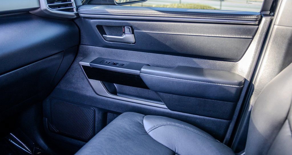 Used 2025 Toyota Tundra Limited image 10