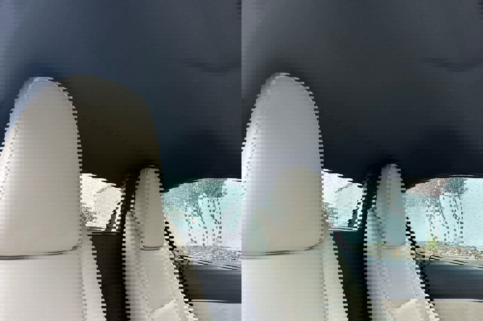 Used 2011 BMW Z4 sDrive35i image 16