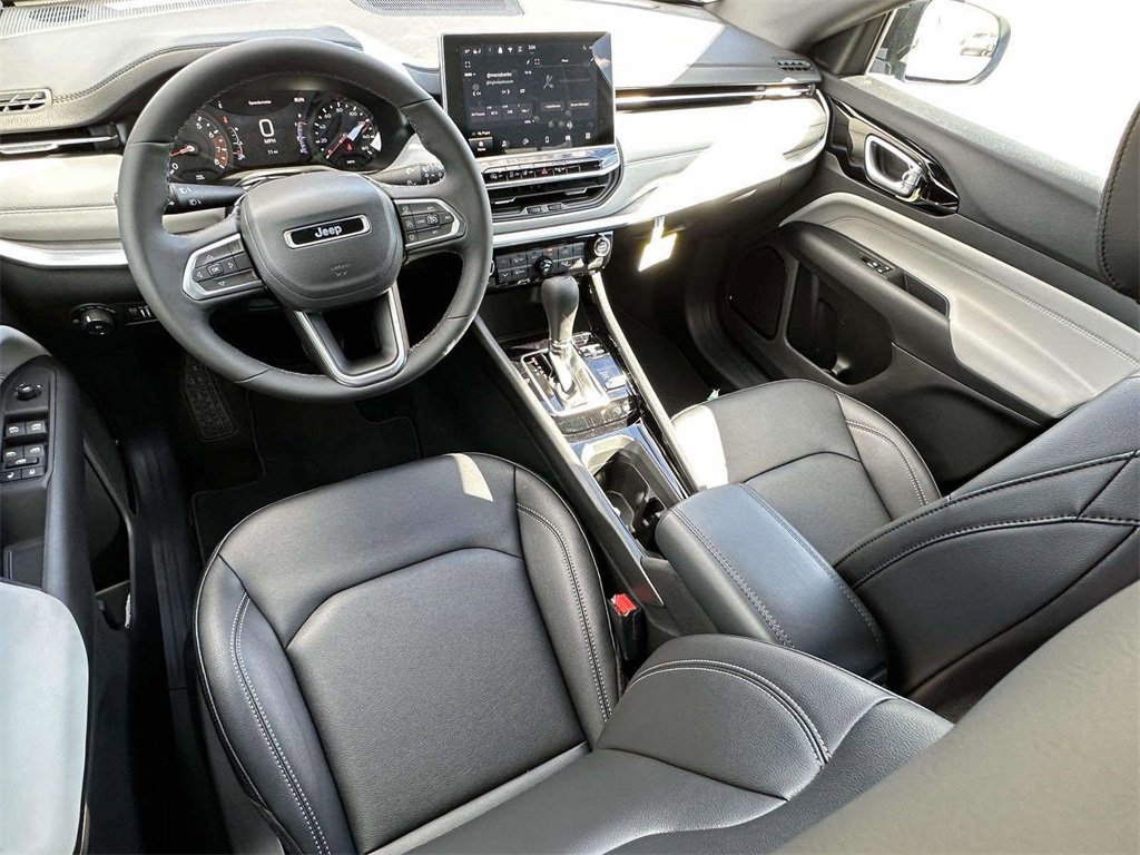 New 2026 Jeep Compass Limited image 7