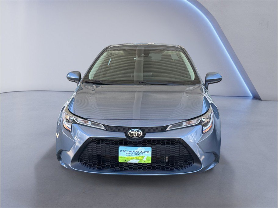 Used 2021 Toyota Corolla LE FWD image 2