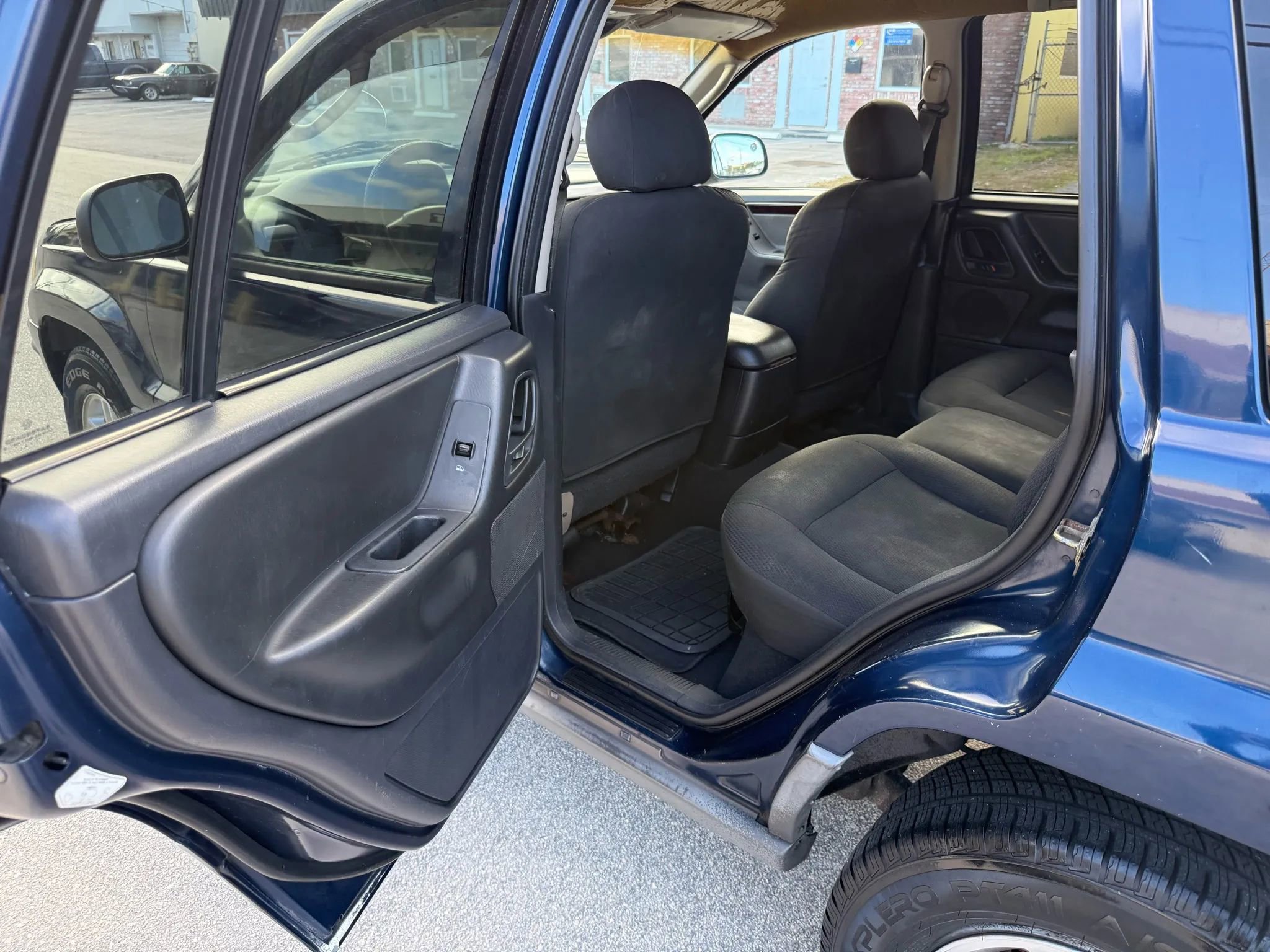 Used 2002 Jeep Grand Cherokee Laredo image 17