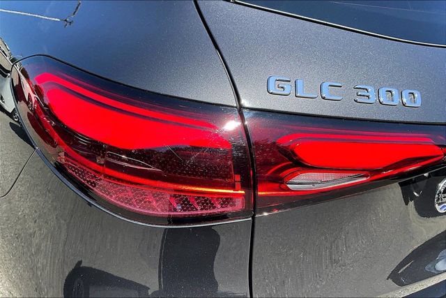 Used 2026 Mercedes-Benz GLC 300 4MATIC image 25