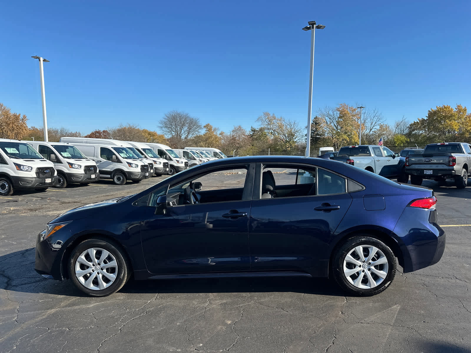 Used 2022 Toyota Corolla LE image 5