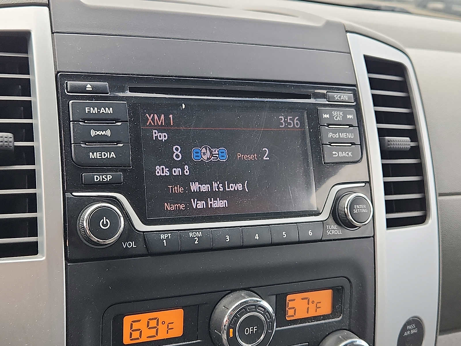 Used 2018 Nissan Frontier SV w/ Value Truck Package AWD/4WD image 16