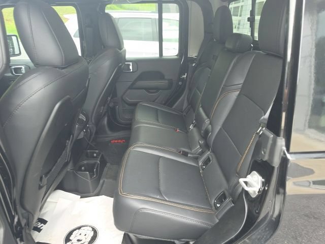 Used 2025 Jeep Gladiator Sport AWD/4WD image 15