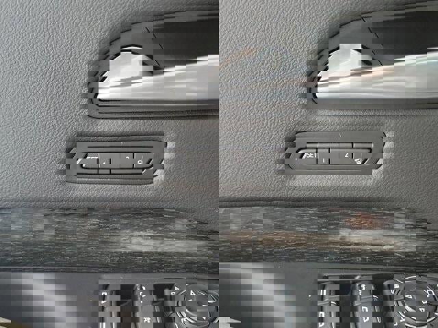 Certified 2023 Cadillac XT4 Premium Luxury w/ Driver Assist Package image 29