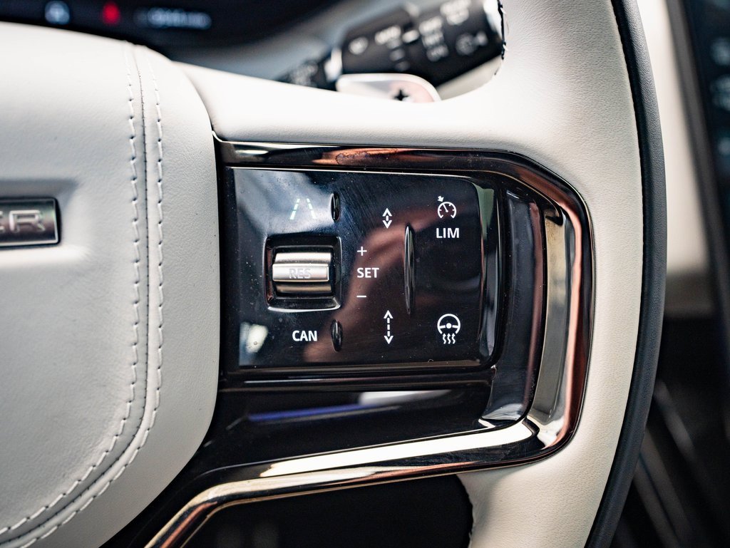 Used 2025 Land Rover Range Rover Sport Dynamic SE image 27