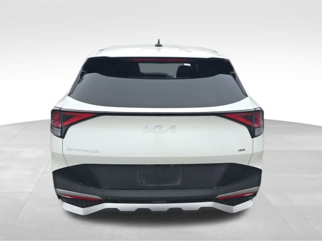 Used 2024 Kia Sportage LX image 7