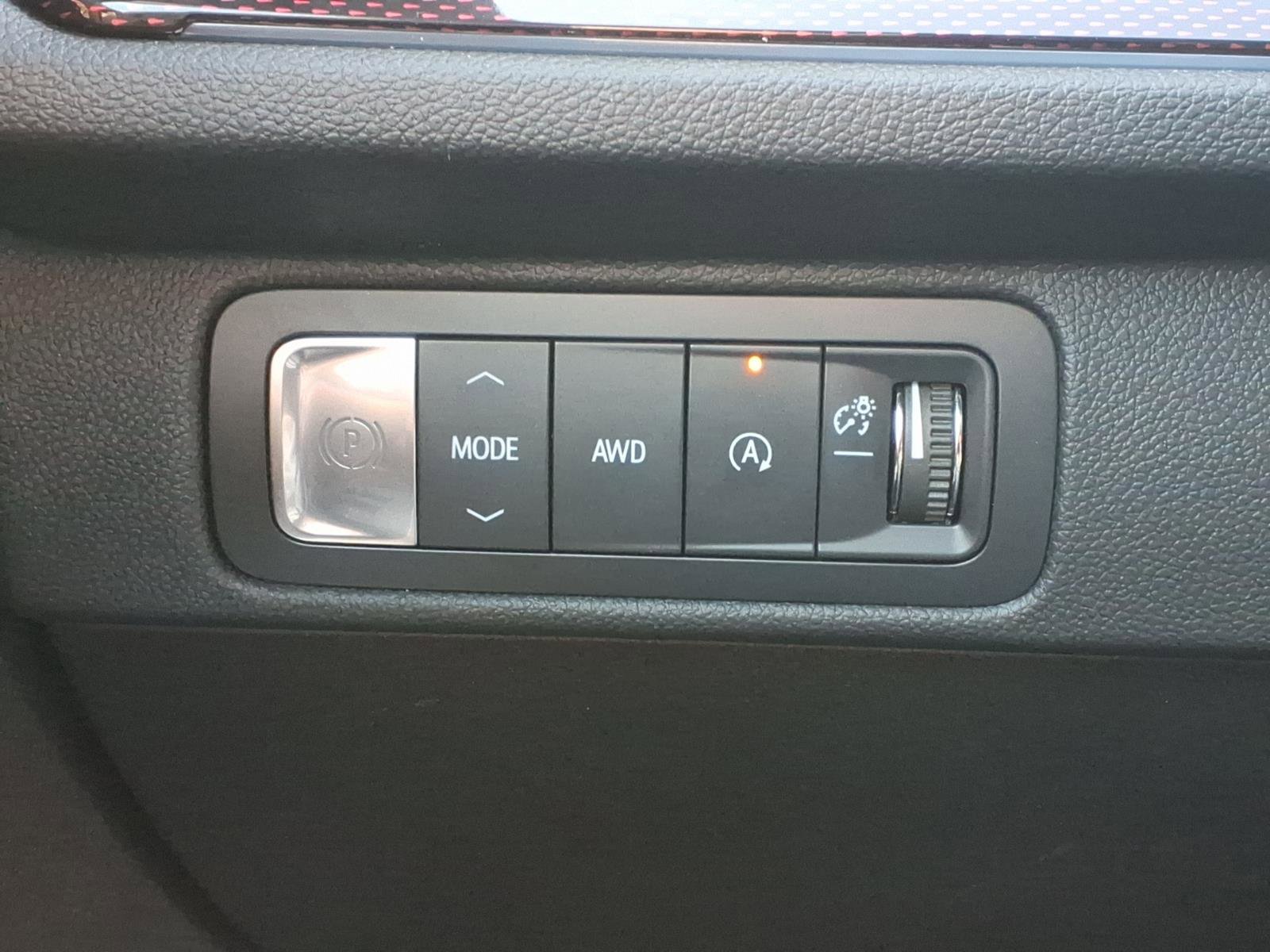 Certified 2025 Chevrolet Traverse Z71 w/ Driver Confidence Package AWD/4WD image 27