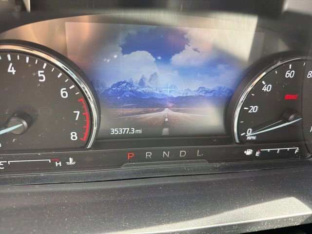 Used 2023 Ford Explorer XLT w/ Equipment Group 202A image 5