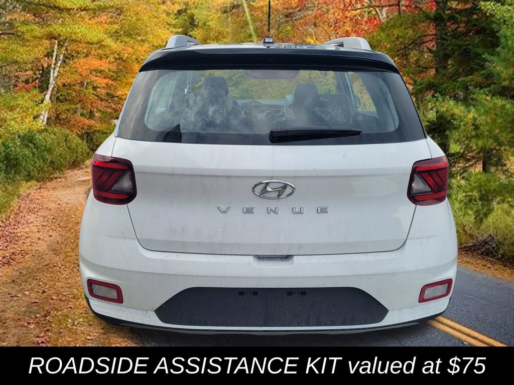 New 2026 Hyundai Venue SEL FWD image 4