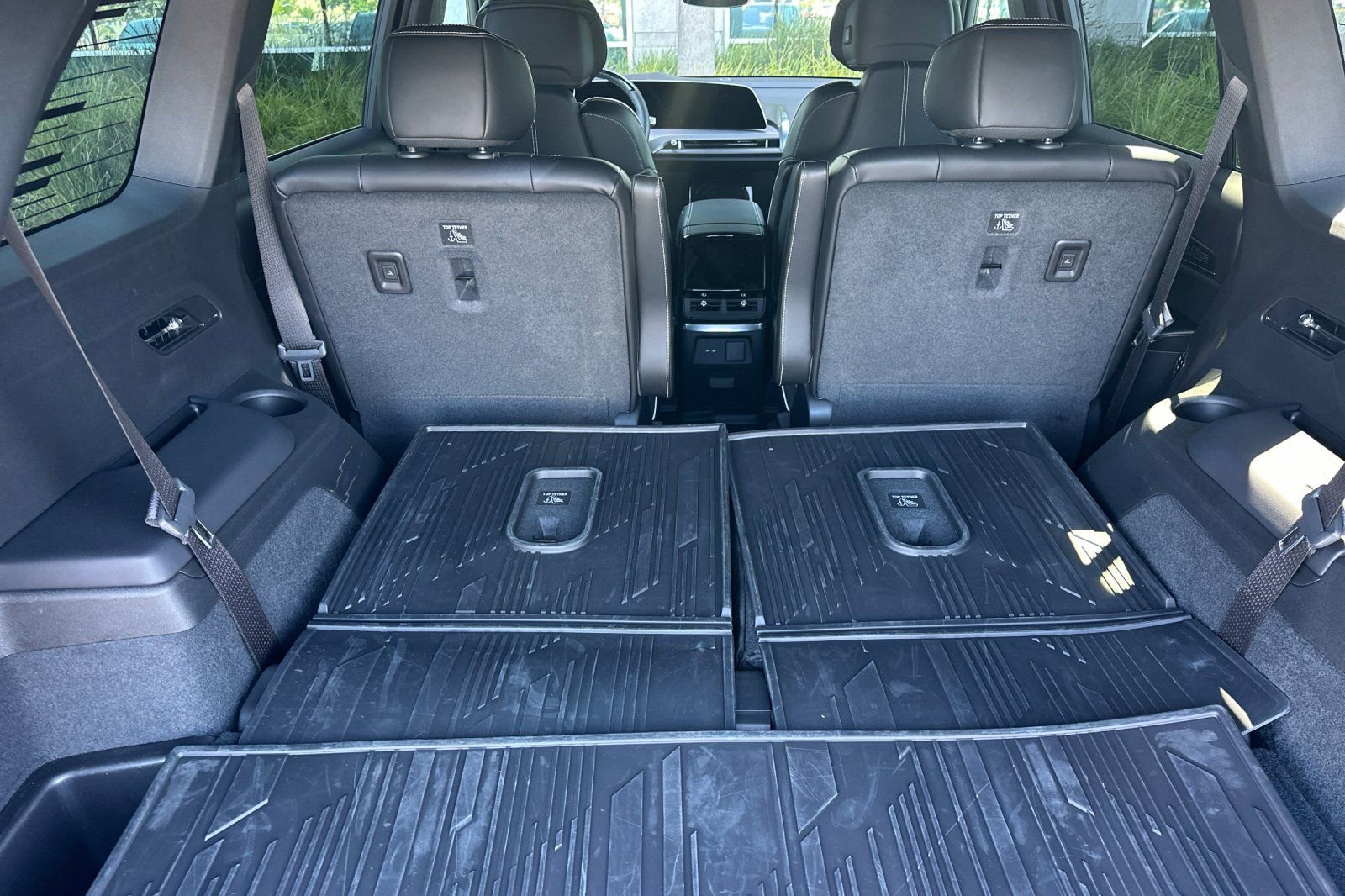 Certified 2026 Cadillac Vistiq Platinum w/ LPO, Floor Liner Package AWD/4WD image 17