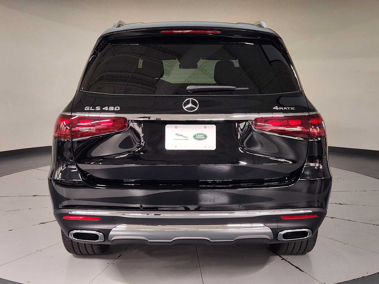 Used 2026 Mercedes-Benz GLS 450 4MATIC image 10