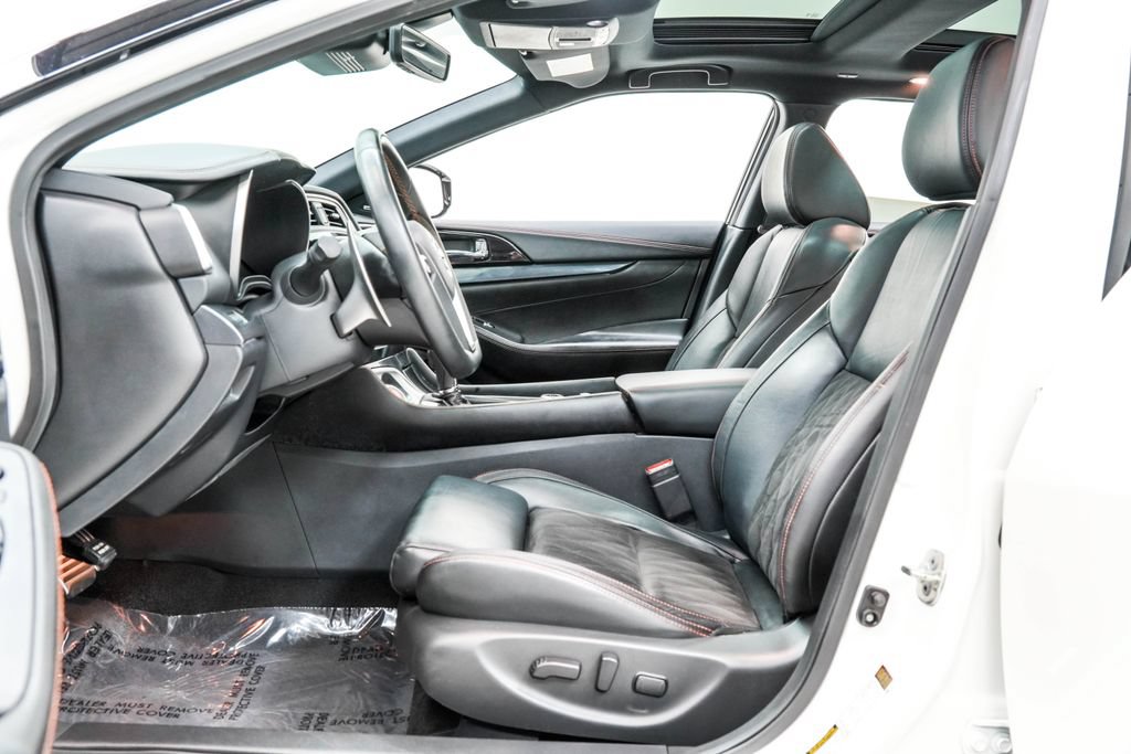 Used 2023 Nissan Maxima SR w/ Sport Mat Group FWD image 16