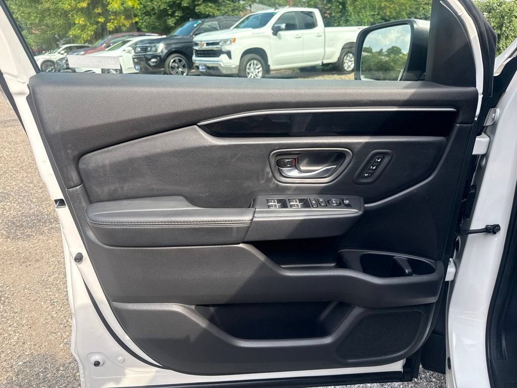 Used 2024 Honda Pilot EX-L image 12