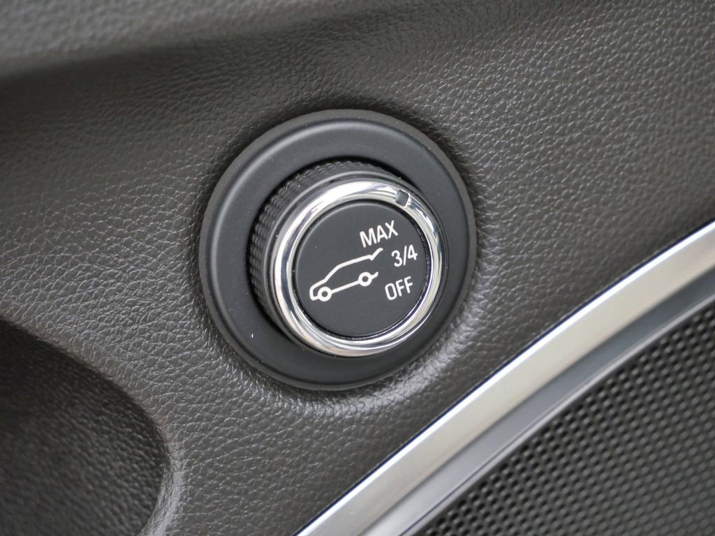 Used 2021 Buick Enclave Essence w/ Sun And Navigation Package image 37