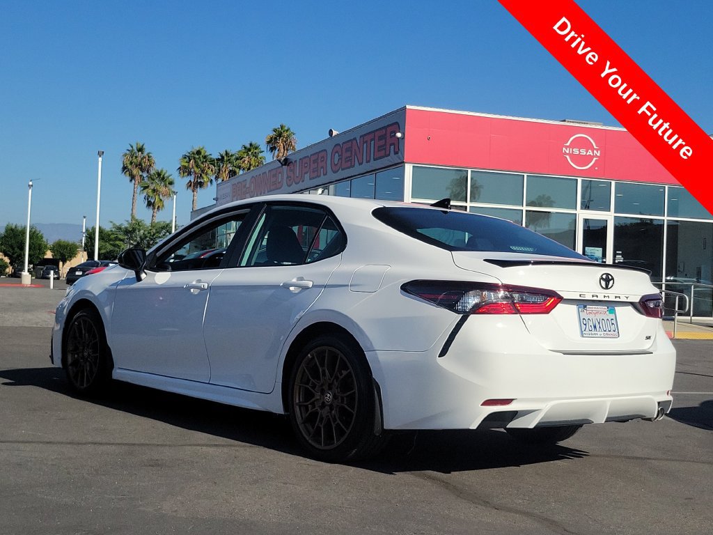 Used 2023 Toyota Camry SE FWD image 2