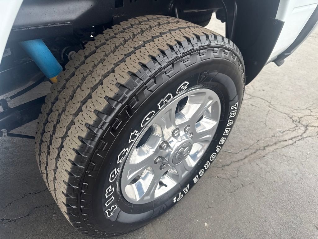 Used 2025 RAM 2500 Big Horn AWD/4WD image 35