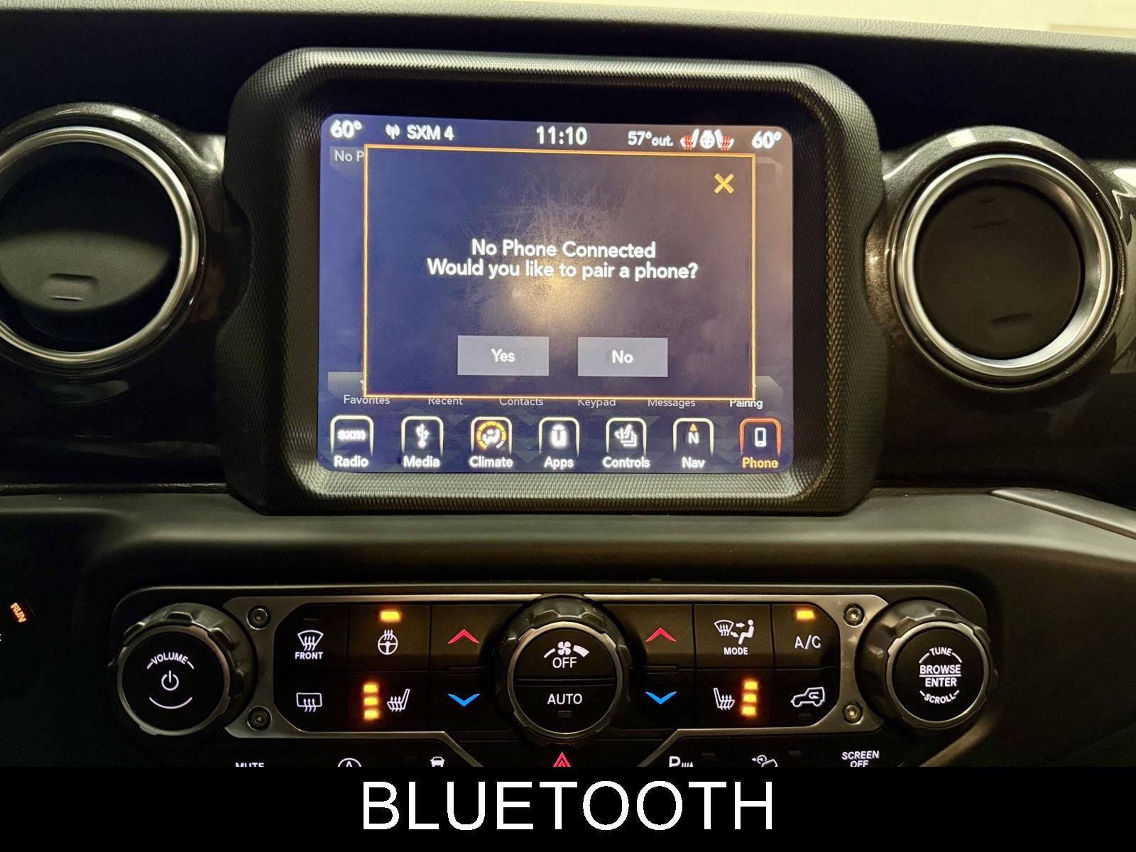 Used 2019 Jeep Wrangler Unlimited Sahara w/ Uconnect 4C Nav & Sound Group AWD/4WD image 31
