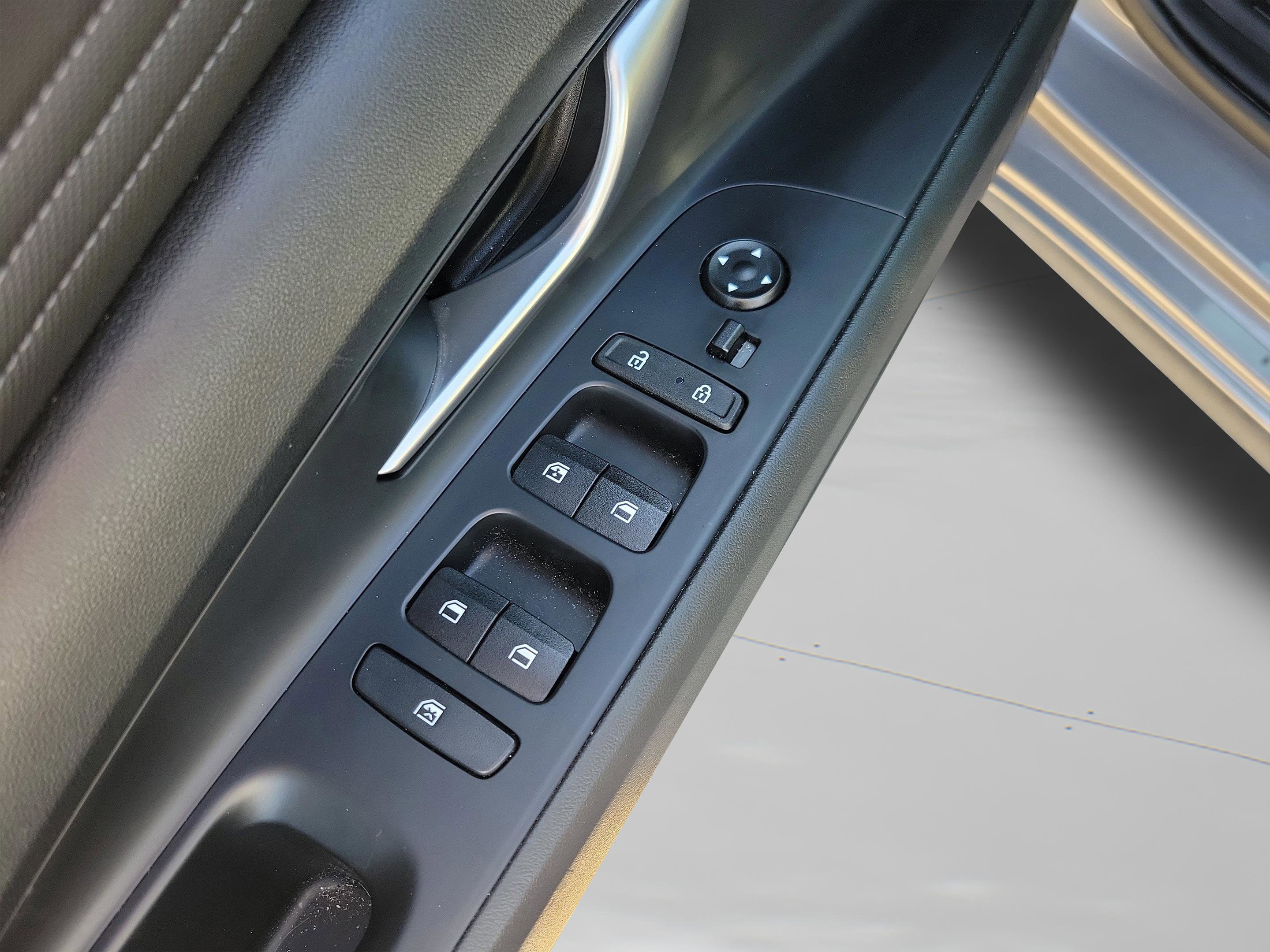 Certified 2021 Hyundai Elantra SEL w/ Convenience Package image 13