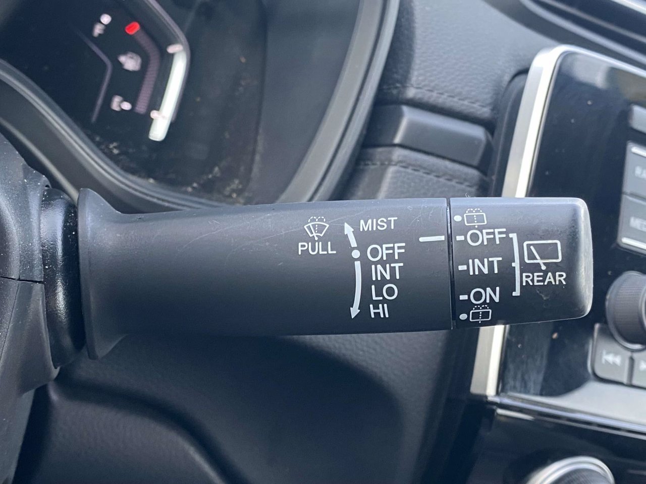 Used 2018 Honda CR-V LX image 33
