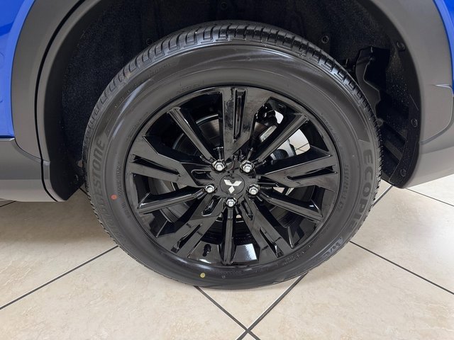 New 2025 Mitsubishi Eclipse Cross LE image 20