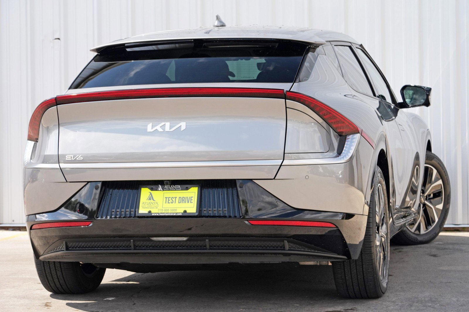 Used 2023 Kia EV6 Wind w/ Wind Technology Package AWD/4WD image 4