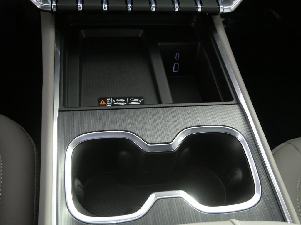 New 2026 GMC Acadia Elevation w/ Elevation Premium Package AWD/4WD image 25