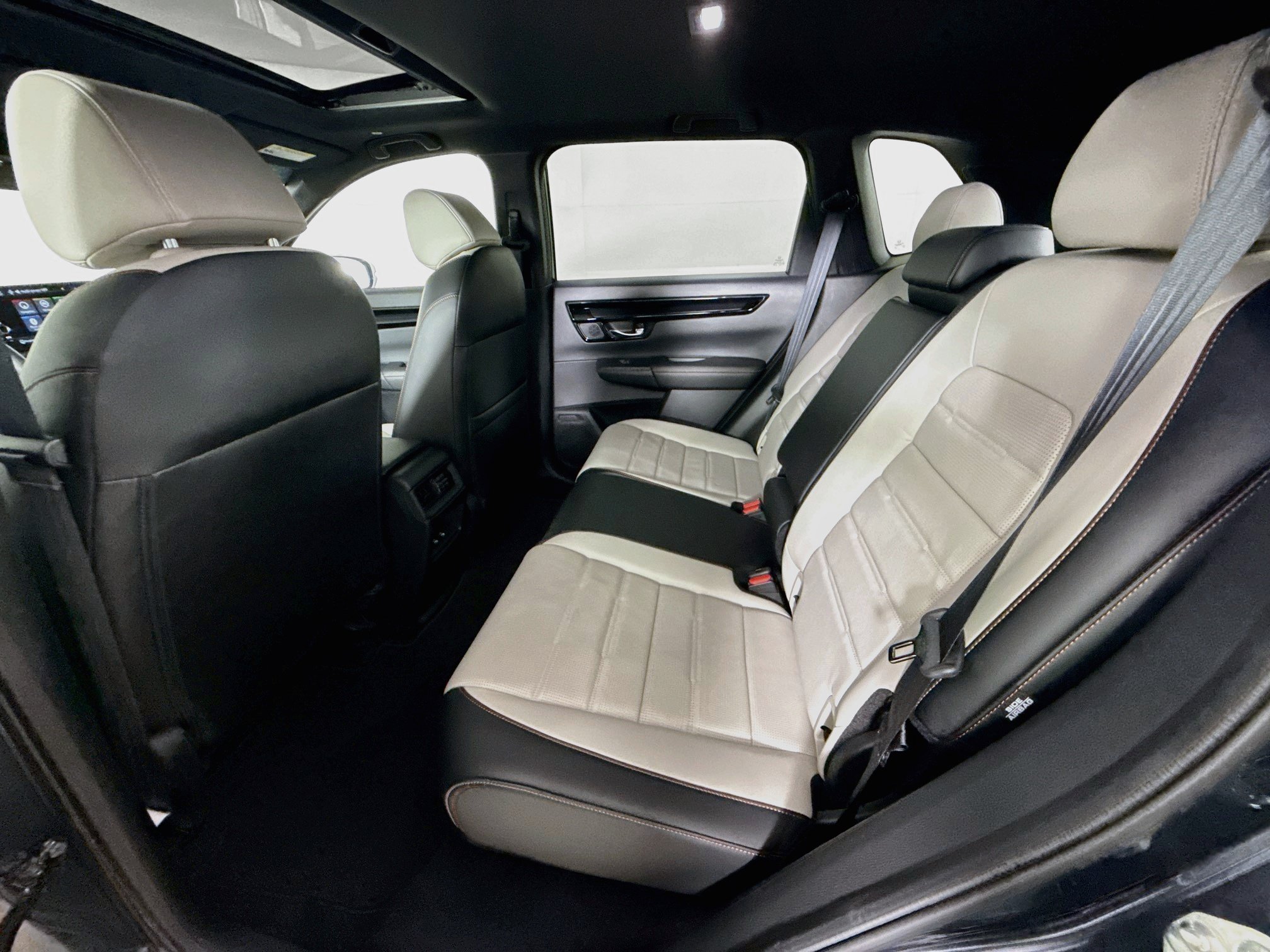 Certified 2025 Honda CR-V Sport Touring image 30