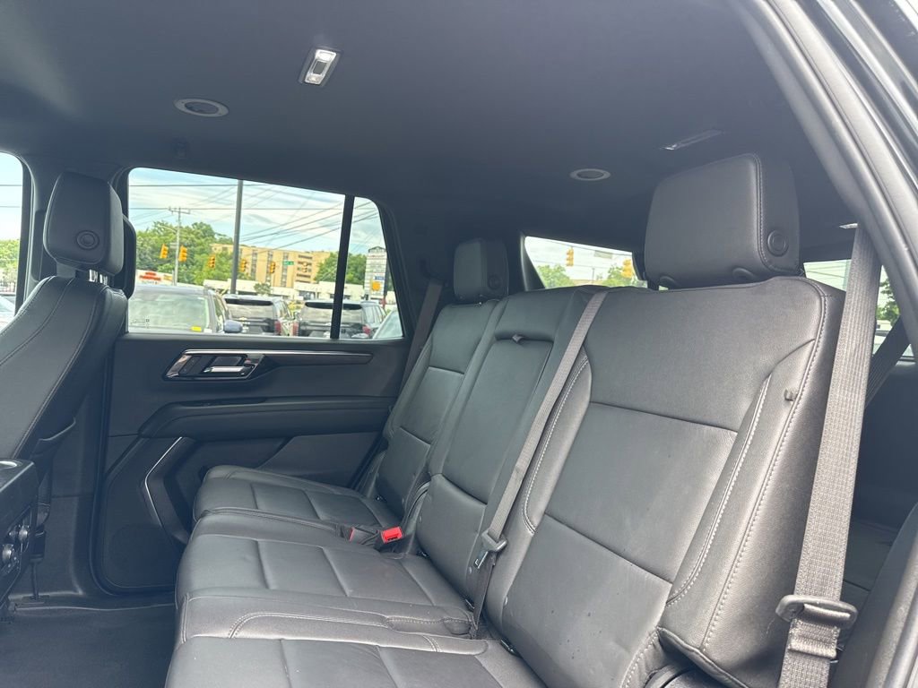 Used 2025 Chevrolet Tahoe Z71 AWD/4WD image 19