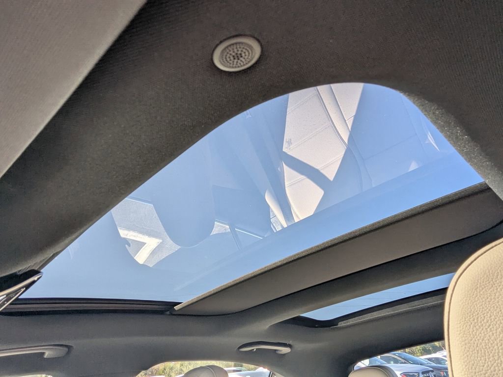 Certified 2023 Mercedes-Benz C 300 Sedan image 7