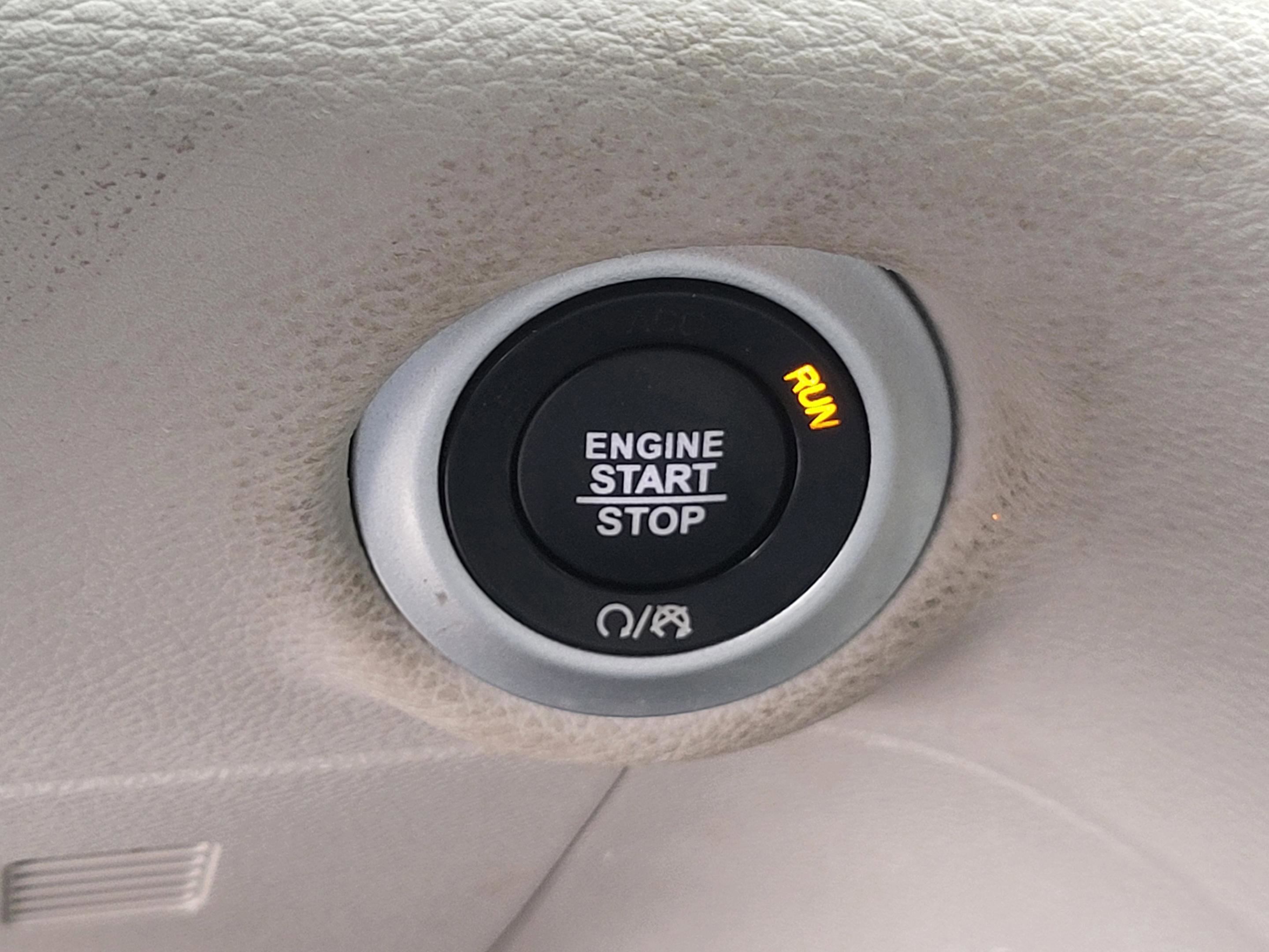 Used 2023 Chrysler Pacifica Touring-L AWD/4WD image 58