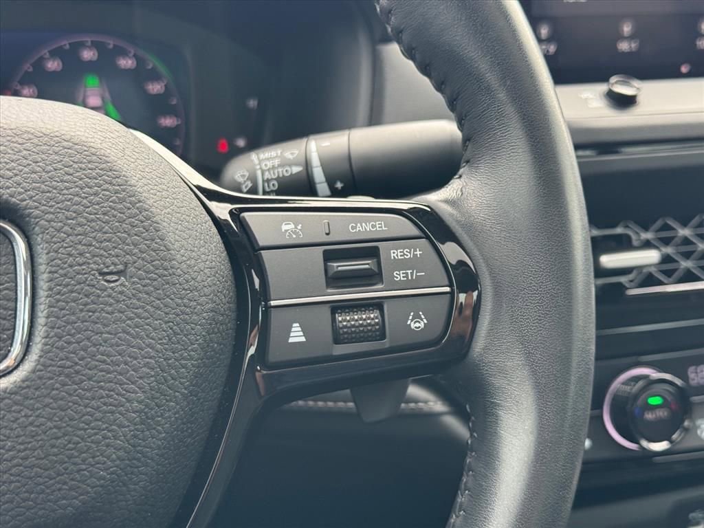 Used 2024 Honda Accord Touring image 18