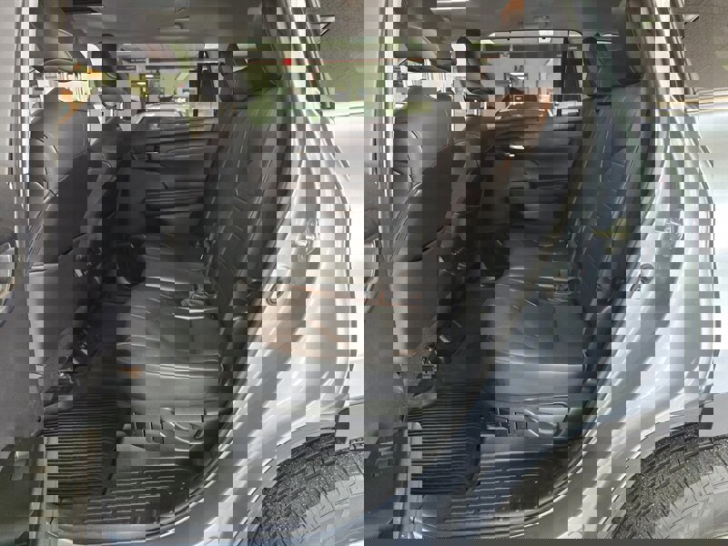 Used 2021 Toyota Highlander XLE image 11