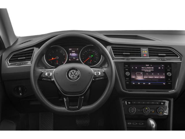 Used 2020 Volkswagen Tiguan SE w/ Panoramic Sunroof Package AWD/4WD image 10