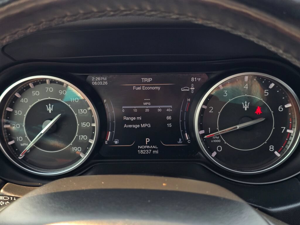 Used 2022 Maserati Levante Modena AWD/4WD image 28