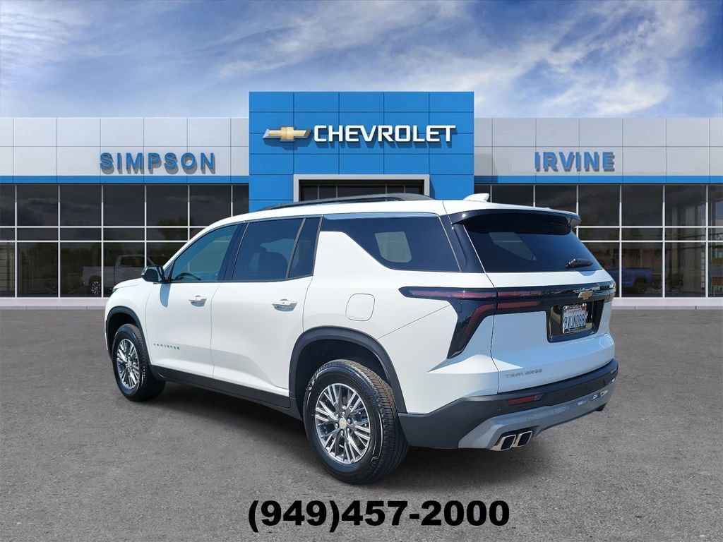 Used 2026 Chevrolet Traverse LT FWD image 6