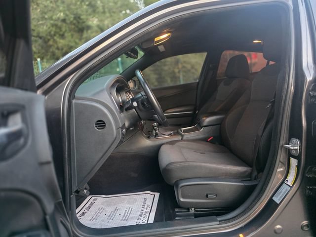 Used 2017 Dodge Charger SE RWD image 30