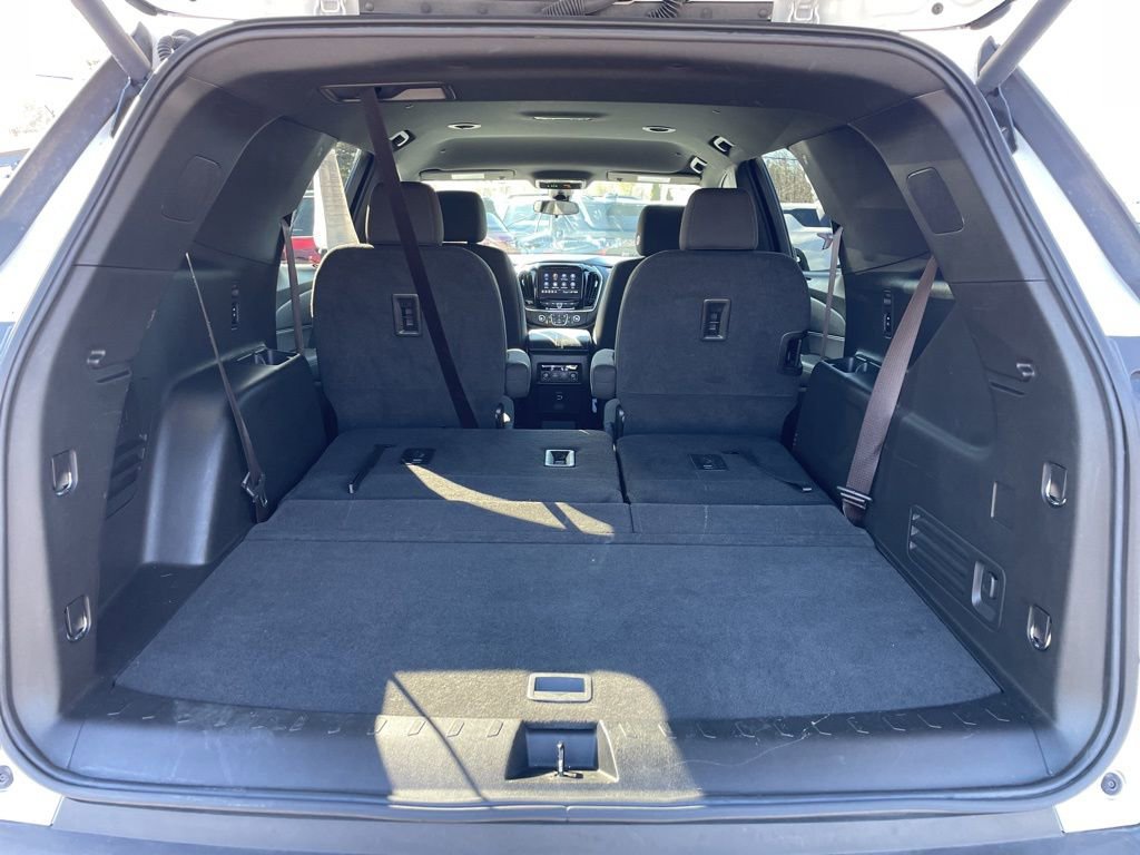 Used 2023 Chevrolet Traverse LT AWD/4WD image 39