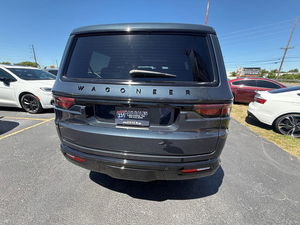 Used 2023 Jeep Wagoneer Series II w/ Convenience Group I AWD/4WD image 4