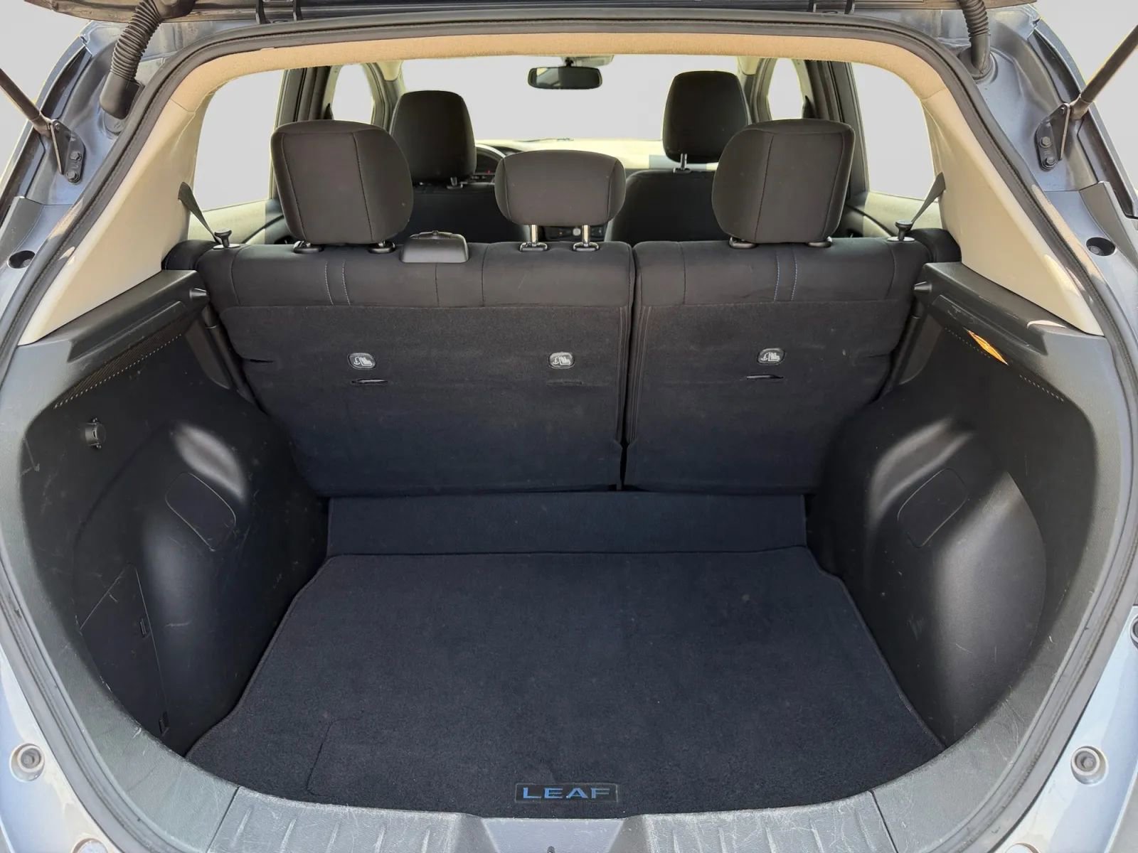 Used 2020 Nissan Leaf SV w/ SV Technology Package image 29