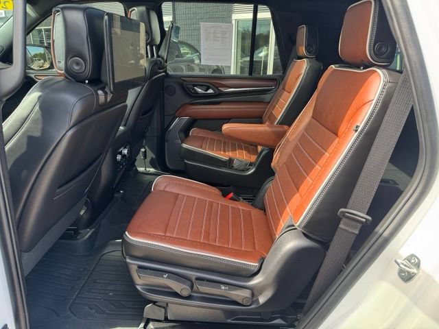 Used 2024 GMC Yukon Denali Ultimate AWD/4WD image 38