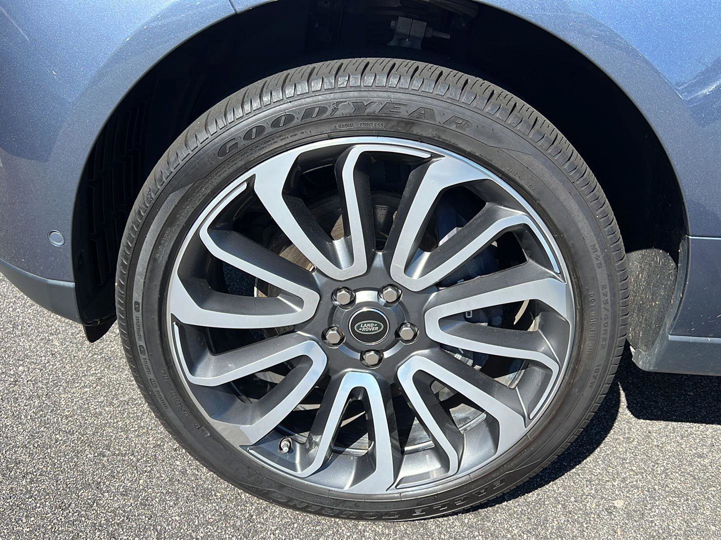 Used 2020 Land Rover Range Rover HSE image 49