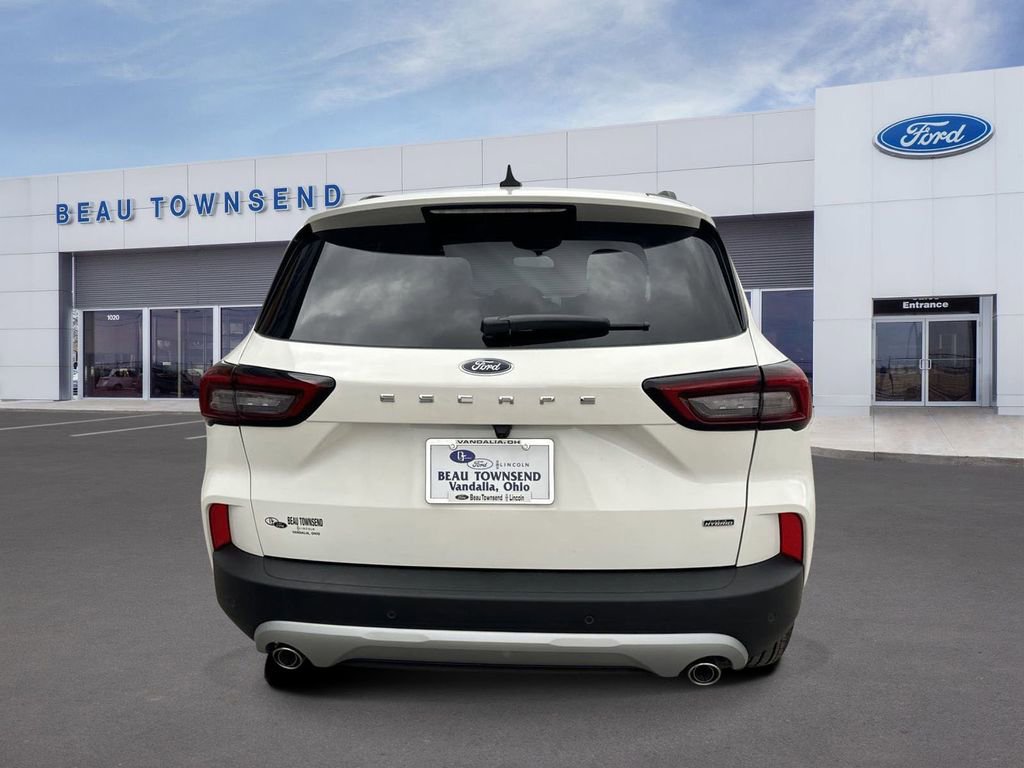 New 2025 Ford Escape SE image 4
