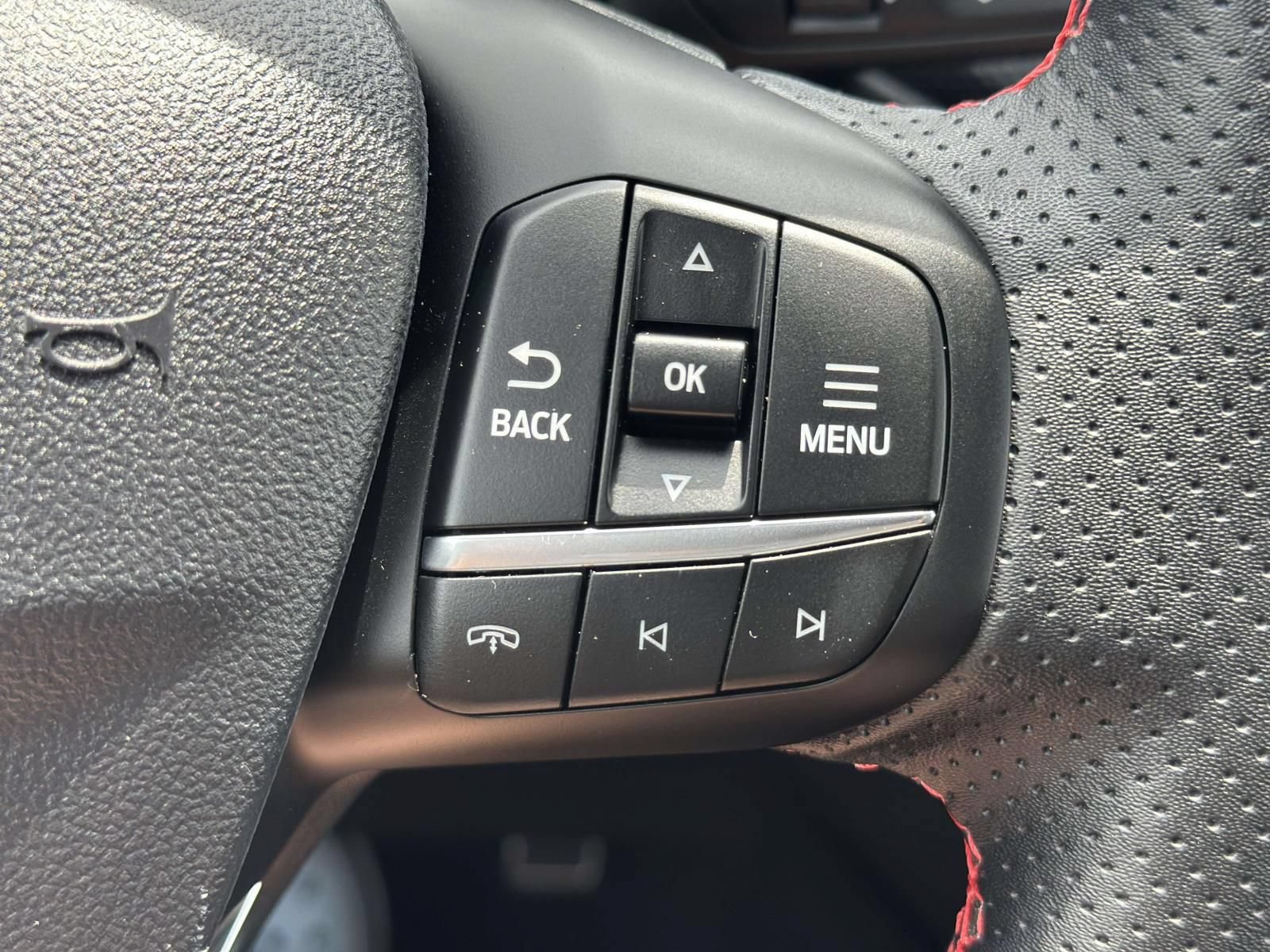 Used 2024 Ford Escape ST-Line Select w/ Tech Pack #1 AWD/4WD image 15