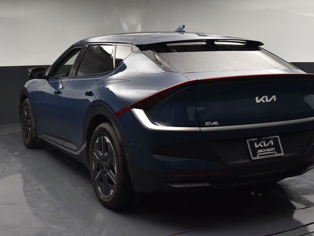 Certified 2025 Kia EV6 Light w/ Light LR Technology Package image 6